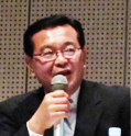 川東 義武 氏